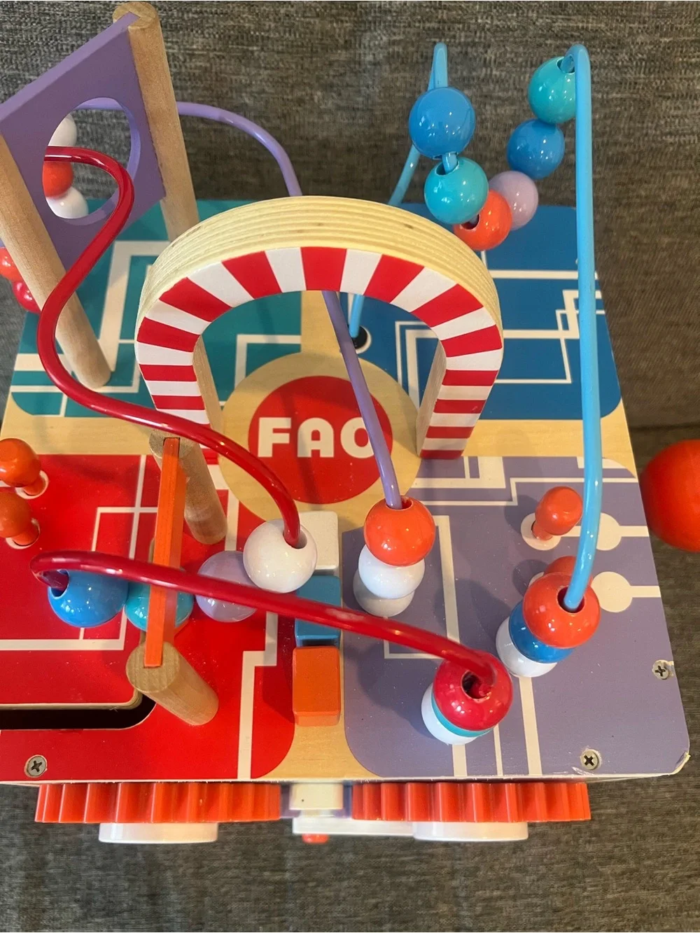 FAO Schwarz Kids Robot Buddy Wooden Activity Cube Puzzle Learning Toy